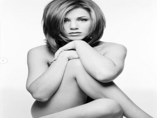 Jennifer auctions off her nude portrait to raise COVID-19 funds