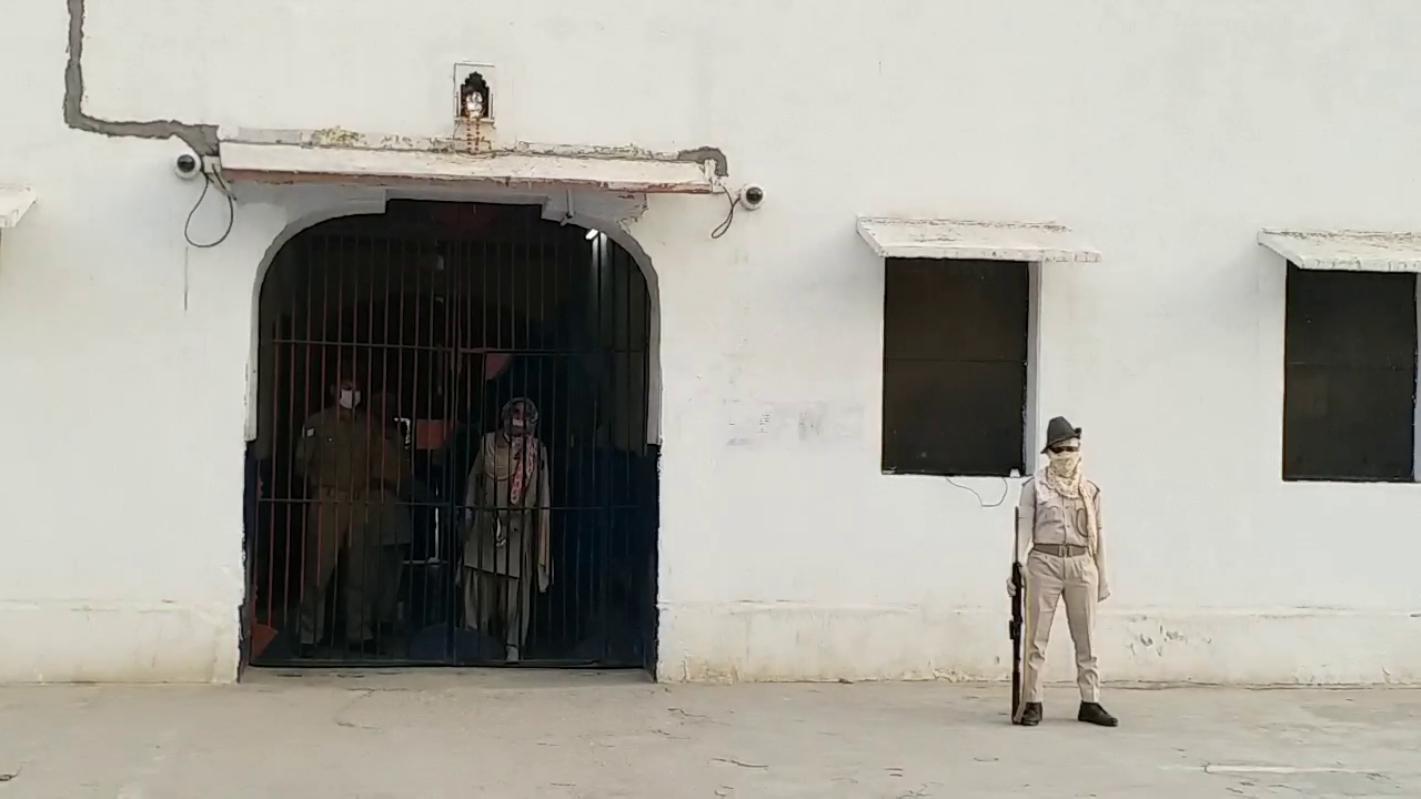 अलवर कारागार में VIP बैरक, VIP barracks in Alwar prison