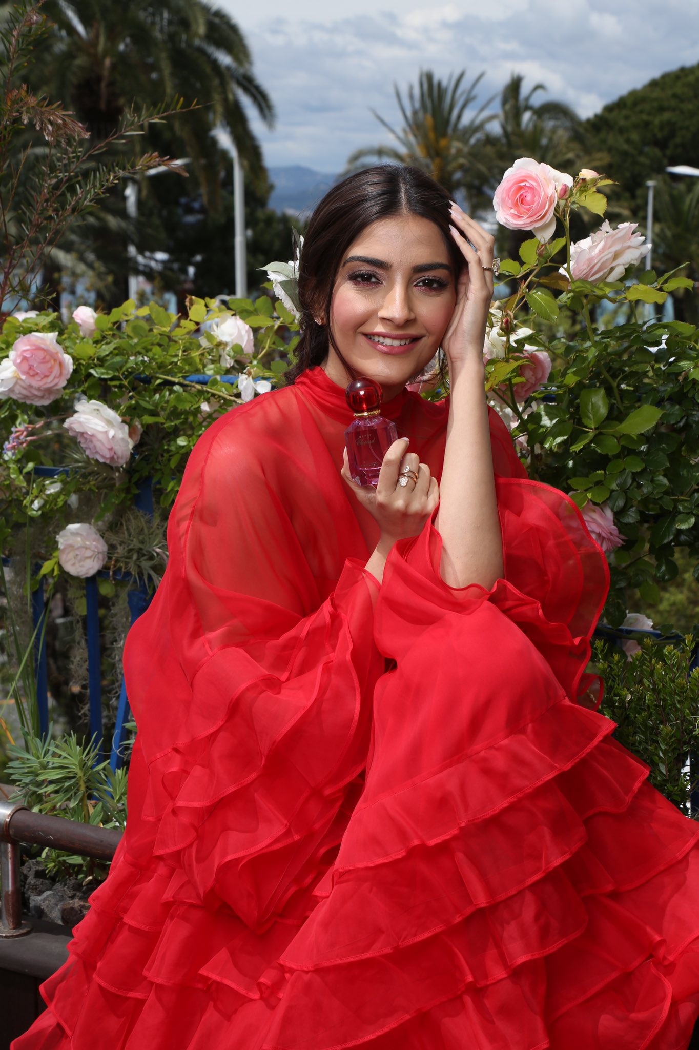 SONAM KAPOOR BIRTHDAY STORY