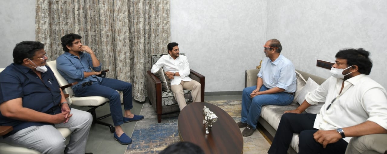 tollywood meeting with CM reddy, ETVbharat