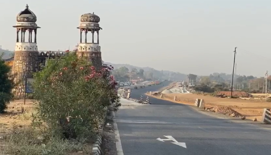 पासधारियों को मिलेगी एंट्री, Ratanpur border seal