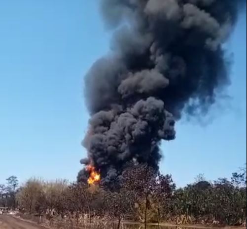 oil well fire rages