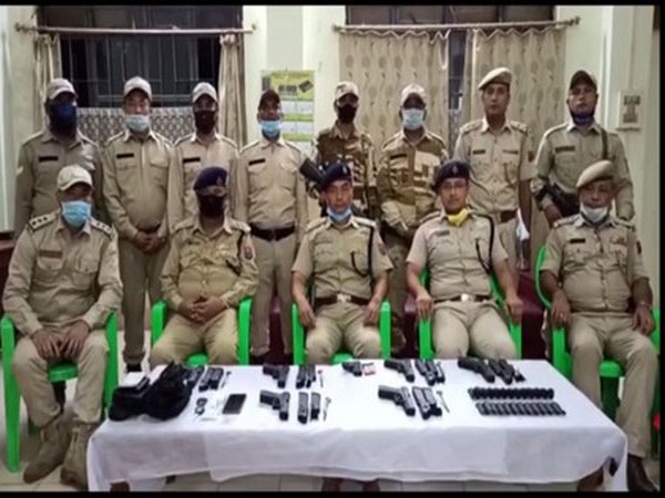 Police seize arms, ammunition and drugs in Morehಮಣಿಪುರದಲ್ಲಿ ಅಕ್ರಮ ಶಸ್ತ್ರಾಸ್ತ್ರ, ಮದ್ದುಗುಂಡು, ಮಾದಕ ದ್ರವ್ಯ ವಶಕ್ಕೆ