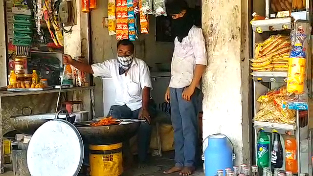 Villagers battle with Corona, गांव में कोरोना