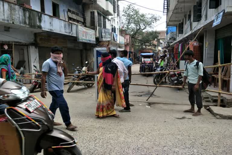 shops and mall are also opening in containment zone