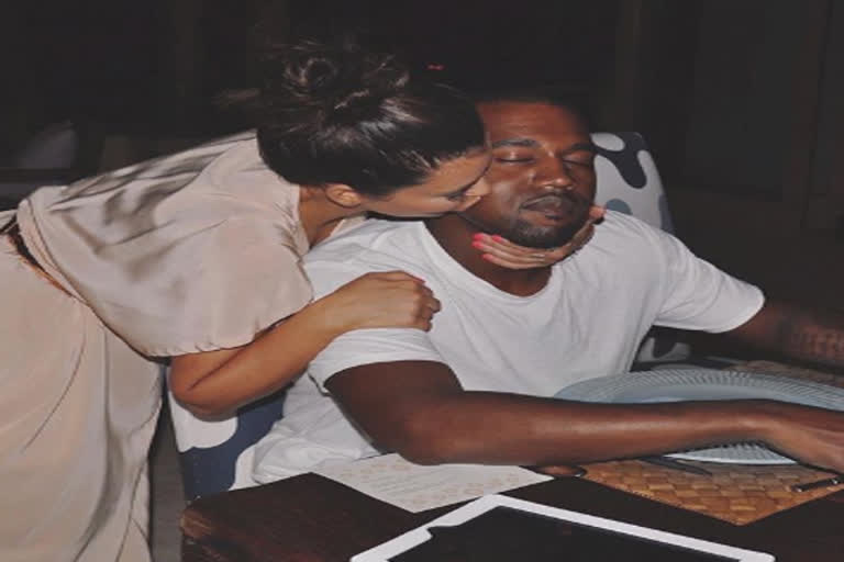 Kim Kardashian celebrates wedding anniversary