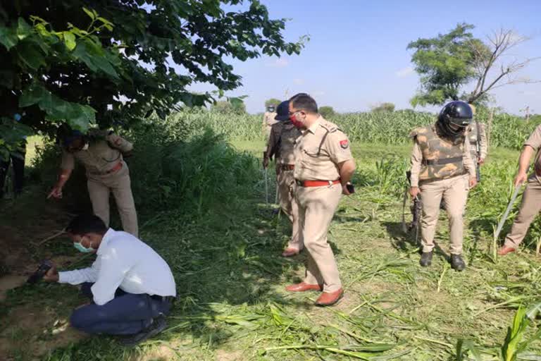 जांच में जुटी पुलिस.