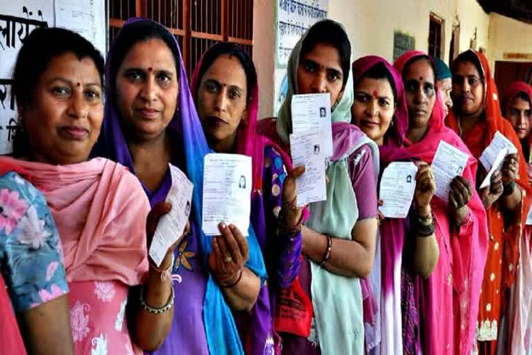 Women voters have the key to power in Uttarakhand ഉത്തരാഖണ്ഡ് തെരഞ്ഞെടുപ്പ് ഉത്തരാഖണ്ഡില്‍ സ്ത്രീവോട്ടുകള്‍ നിര്‍ണായകം ഉത്തരാഖണ്ഡ് തെരഞ്ഞെടുപ്പ് 2022