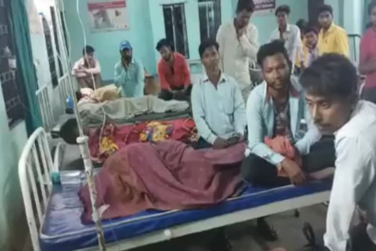 One died due to auto overturning In lakhisarai 