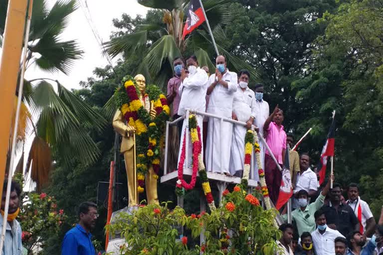 சேலத்தில் அம்பேத்கர் சிலைக்கு மரியாதை