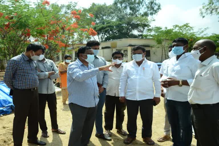 paddy purchase center inspected by district collector venkataramireddy