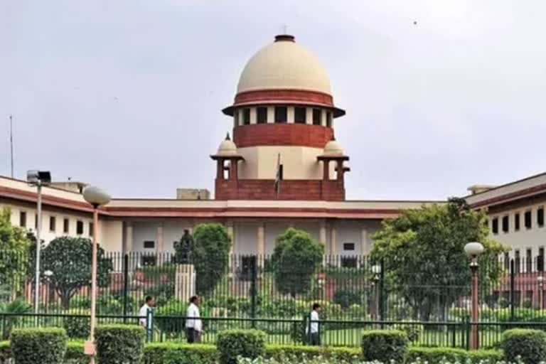 sc asks tn govt to decide on the selling mode of liquor in the state 