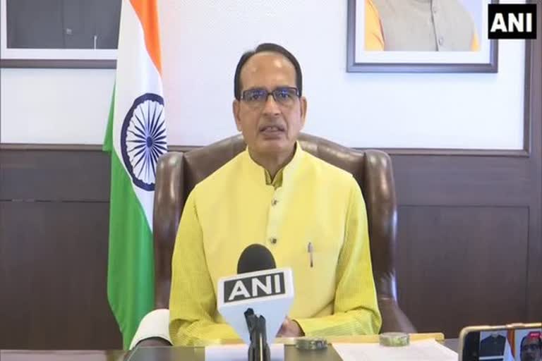 Madhya Pradesh govt announces free education for kids orphaned due to COVID-19 Madhya Pradesh Madhya Pradesh COVID Madhya Pradesh govt announces free education for kids Madhya Pradesh Chief Minister Shivraj Singh Chouhan മധ്യപ്രദേശ് സർക്കാർ മധ്യപ്രദേശ് മുഖ്യമന്ത്രി ശിവരാജ് സിങ് ചൗഹാൻ സൗജന്യ വിദ്യാഭ്യാസം നൽകുമെന്ന് മധ്യപ്രദേശ് സർക്കാർ