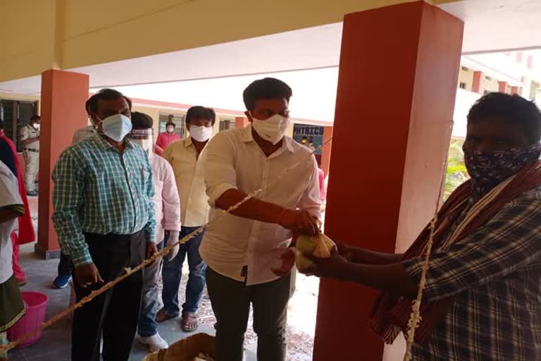 ysrcp leader Karanam Venkatesh inspected the isolation center at chirala