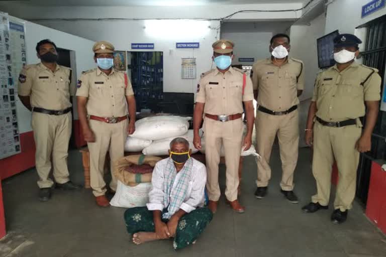 Seizure of two quintals of counterfeit cotton seeds