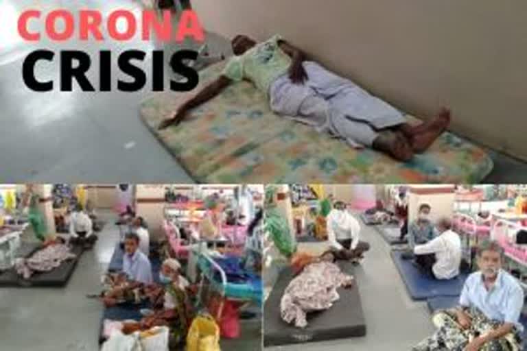 patients-lie-on-ground-to-avail-treatment-as-covid-19-cases-spike-in-maharashtra