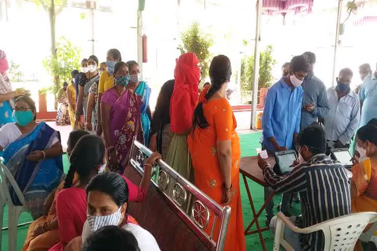 adilabad muncipal chairmen visited vaccine centers 