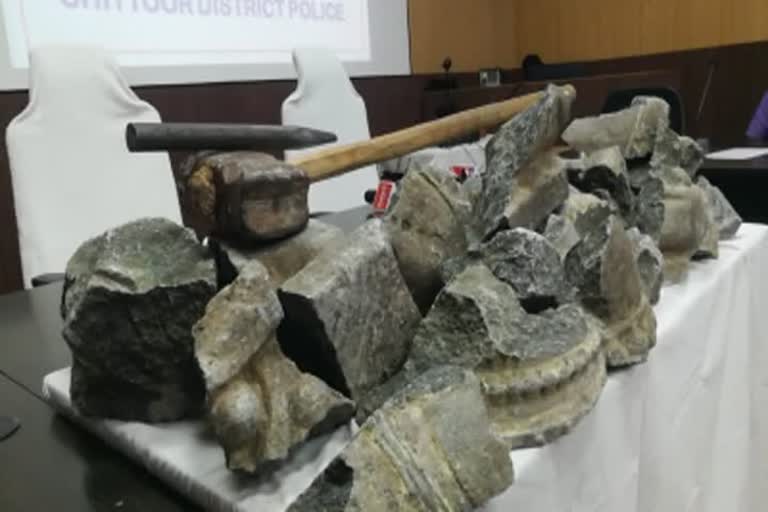 Andhra police arrest 10 treasure hunters for hammering Nandi idol