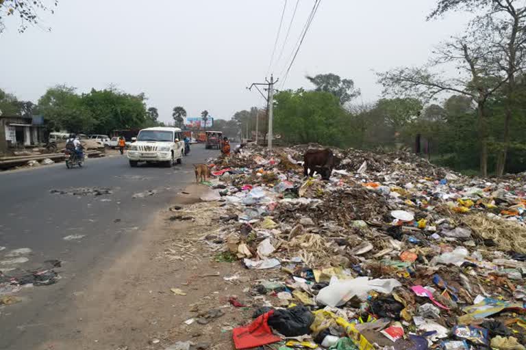 people in trouble due to junk in bhojpur