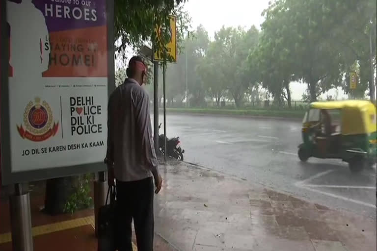 morning-showers-continue-in-delhi-monsoon-onset-on-wednesday-imd