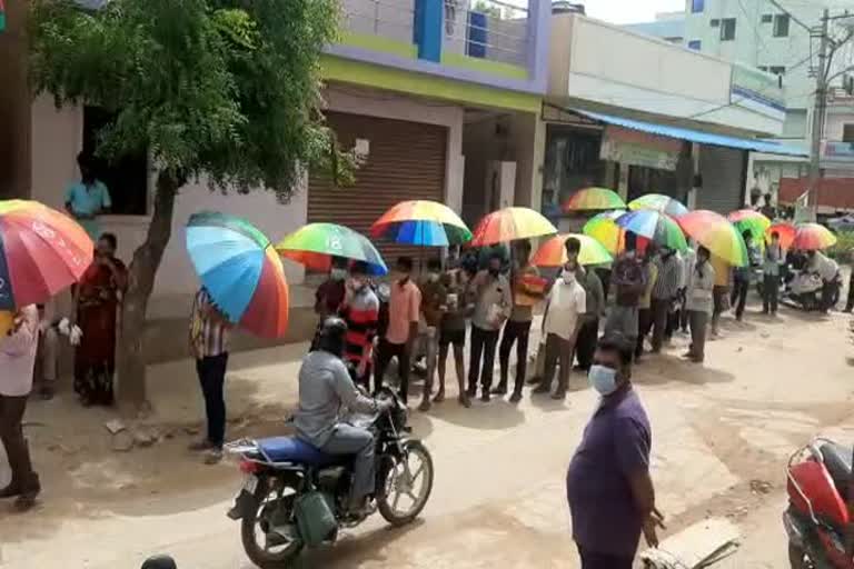 Crowd at ration shops