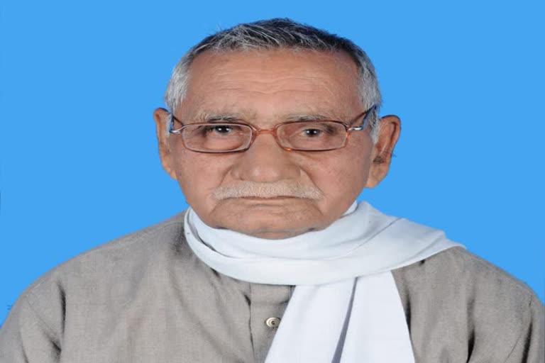 Retired teacher Kamaldev Singh