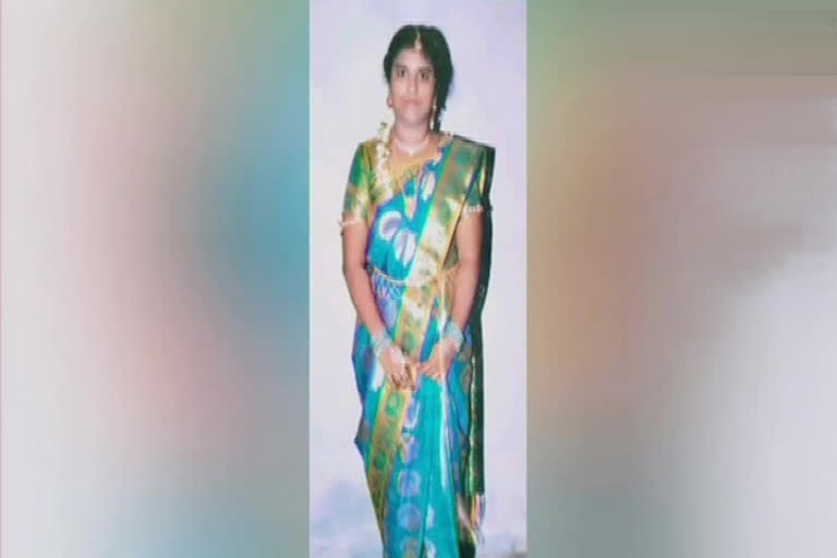 andhra-police-perform-last-rites-of-pregnant-woman-after-locals-refuse-cremation-fearing-superstition