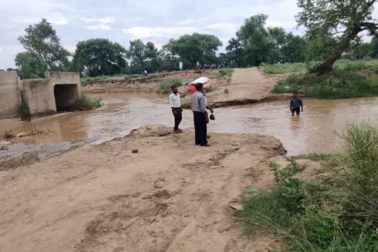 people are facing problems due to collapsed of the bridge over the river Dhanrajaya