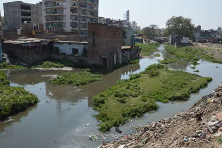 अस्सी नदी  के किनारे बने भवनों का होगा  सर्वे.