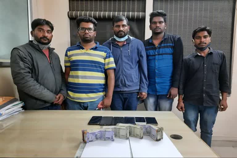 Bengaluru police break up IPL betting racket