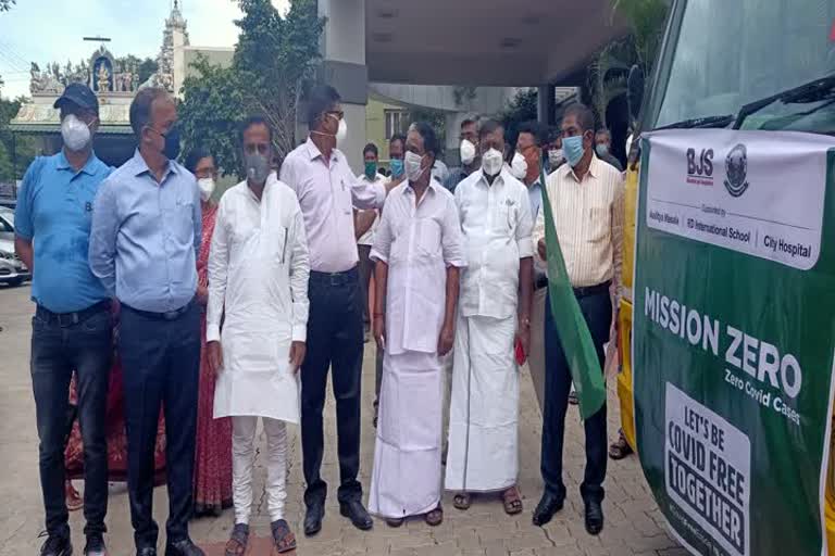 கரோனா பரவலை தடுக்க சமூக இடைவெளி, முகக் கவசம் கட்டாயம் - மாவட்ட ஆட்சியர் கதிரவன்!