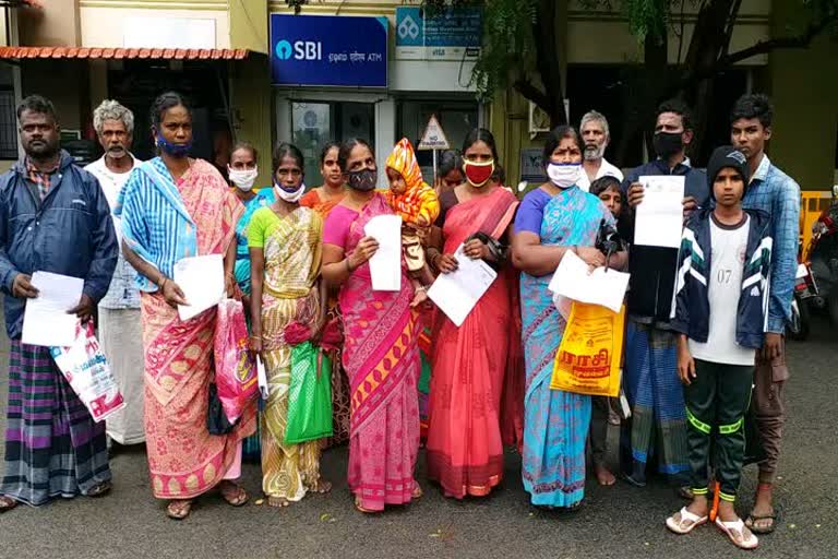 people of Vannaramboondi petitioned the Perambalur Collectorate asking for a land