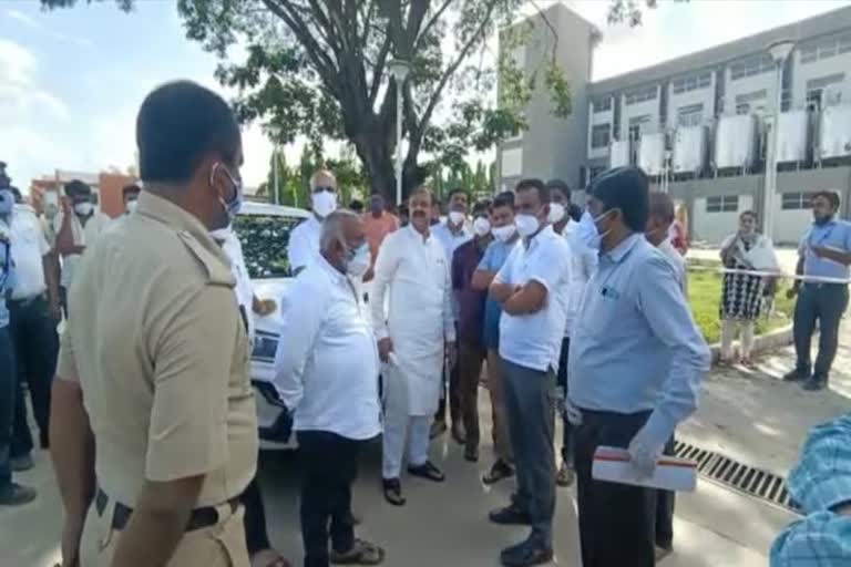   KC Narayana gowda visits manmul center at mandya 