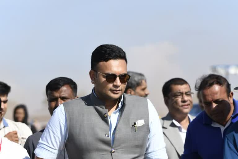 Yaduveer wadeyar