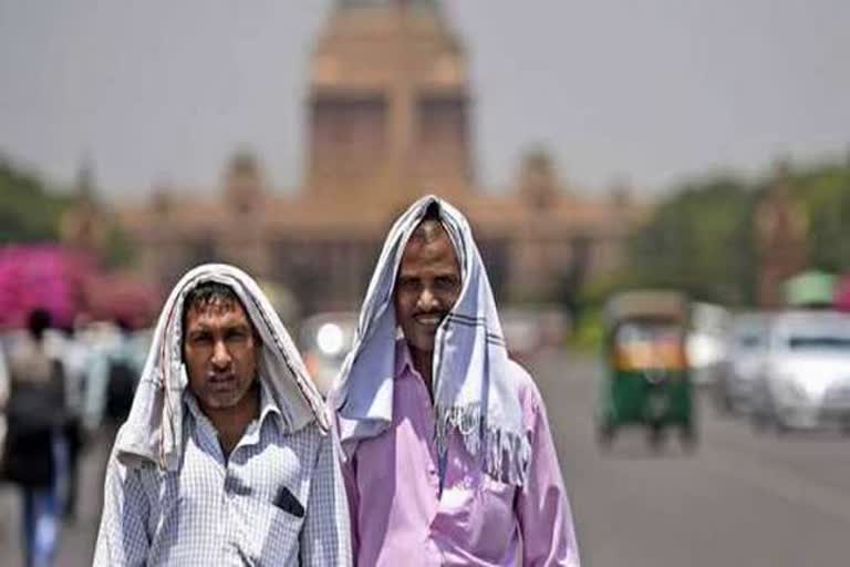 دہلی میں کم سے کم درجہ حرارت 28 ڈگری