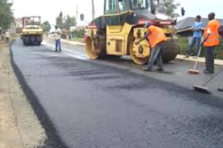 Helicopters land heavy machinery to expedite work on Munsiyari-Bugdiyar-Milam road in Uttarakhand