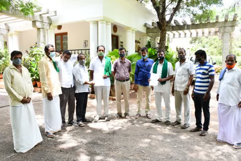 ಐಜಿಗೆ ದೂರು ನೀಡಿದ ರೈತ ಮುಖಂಡರು