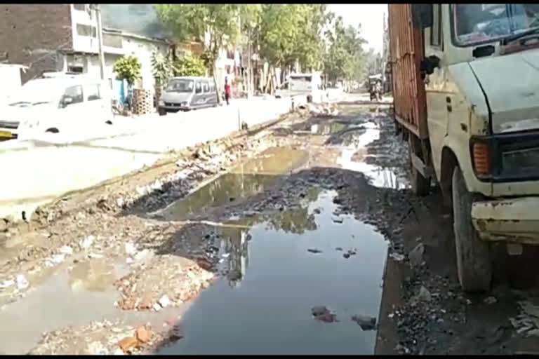 People are facing problems due to damage road in Mukundpur of Burari assembly