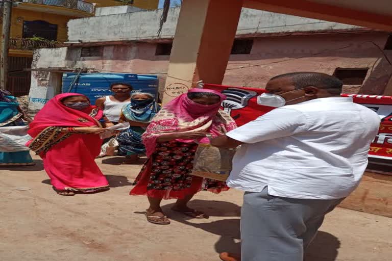 Ration distributed in Raipur 