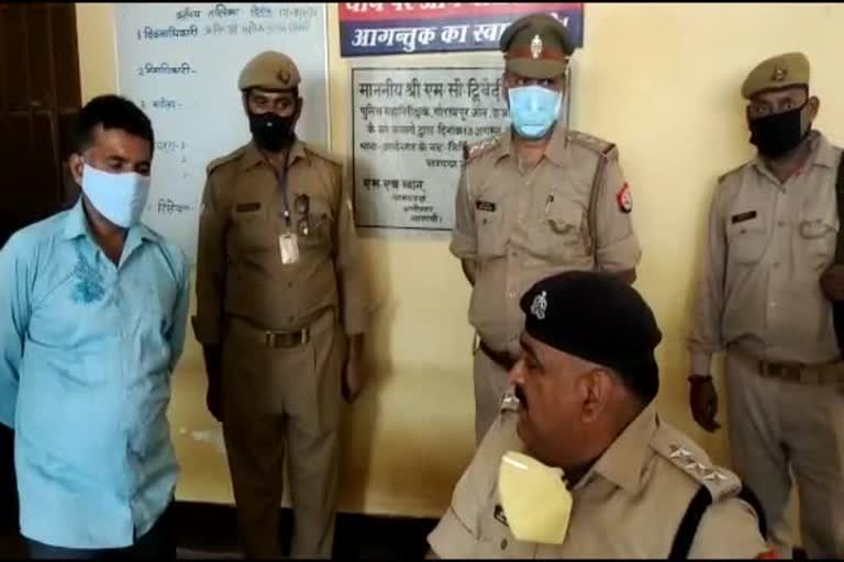 पुलिस की गिरफ्त में आरोपी चालक