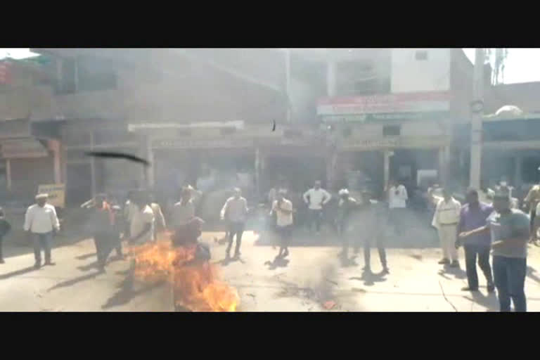 Effigy burnt of congress candidate pankaj upadhyay