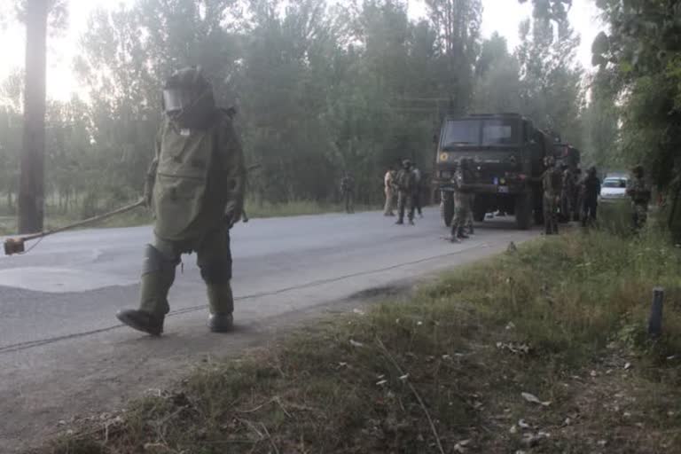 Explosives detected, defused in Jammu & Kashmir's Baramulla