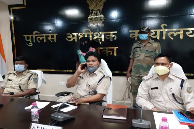 Police arrested the accused of killing Chowkidar Benjore in Dumka