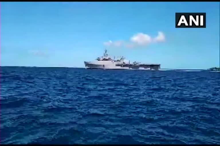 INS Jalashwa ഐ‌എൻ‌എസ് ജലാശ്വ വന്ദേഭാരത് മിഷൻ ഓപ്പറേഷൻ സമുദ്രസേതു Maldives indians