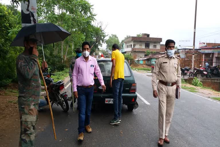 Vehicle checking campaign runned by police in Latehar