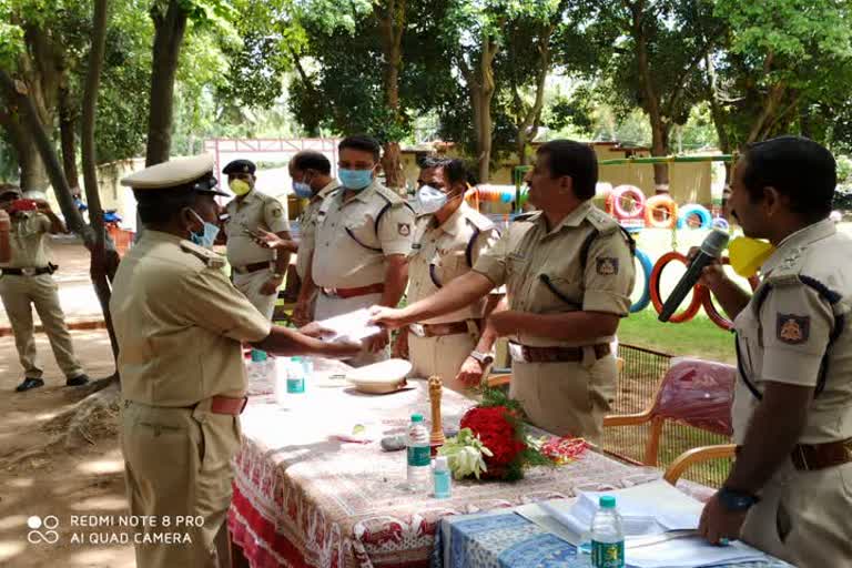 Staff of police dog team