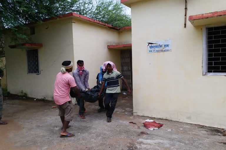 Bike collided with tree in Garhwa