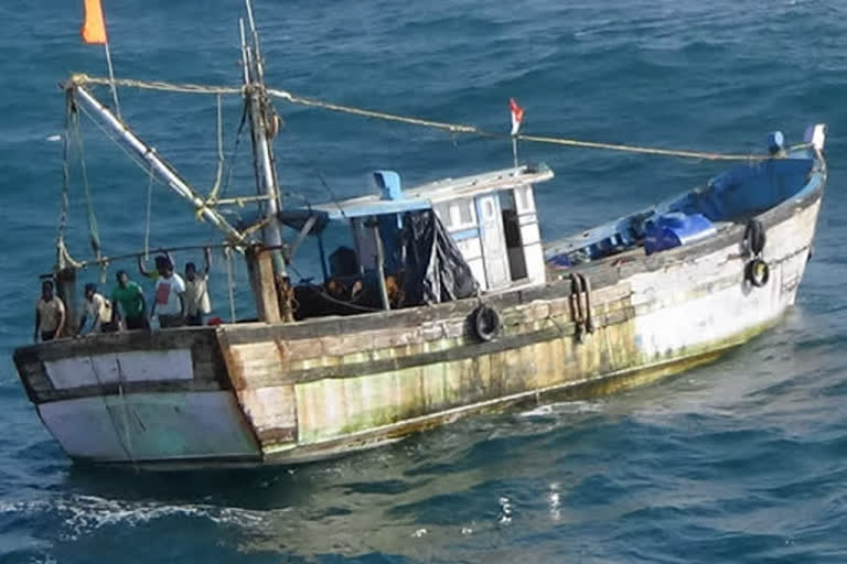 10 fishermen missing after boats capsize in rough sea