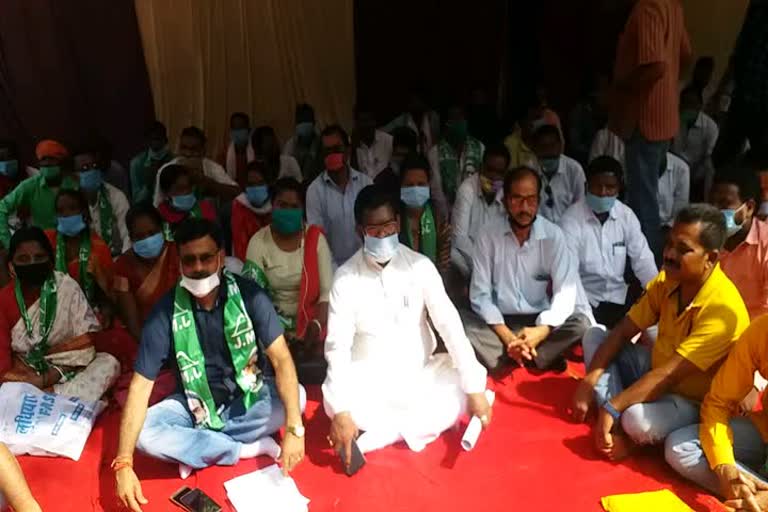 JMM protest against agriculture bill in latehar