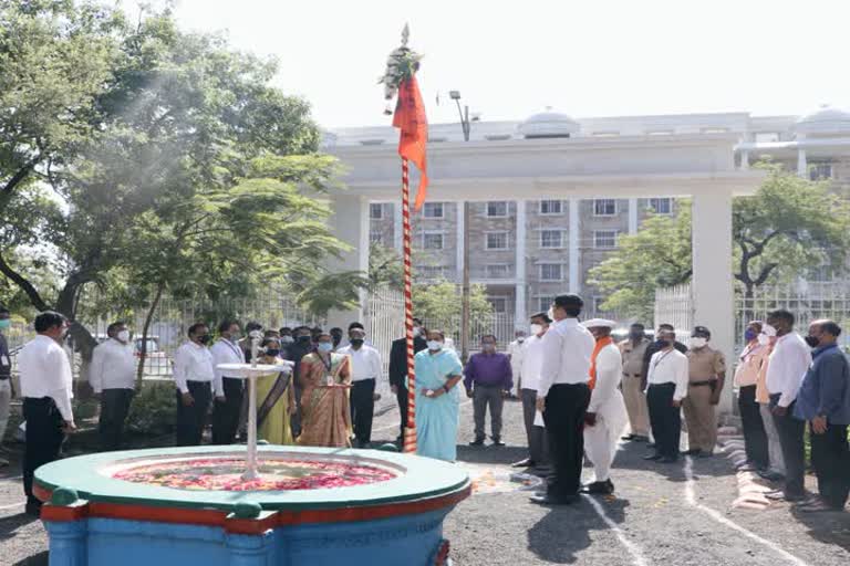 ऍड. यशोमती ठाकूर यांच्या हस्ते शिवशक राजदंड स्वराज्य गुढीचे पूजन